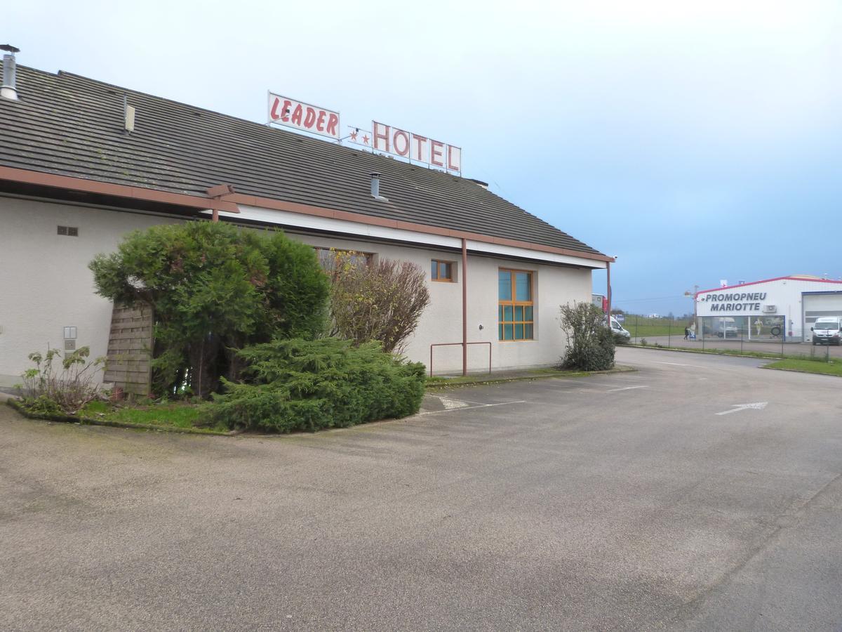 Leader Hotel Foucherans  Екстериор снимка